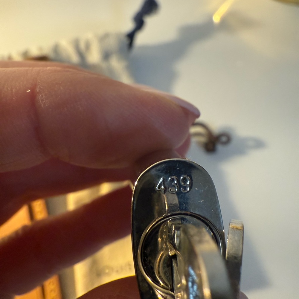 Louis Vuitton Black and Cream Bag with Lock - Picture 7 of 8